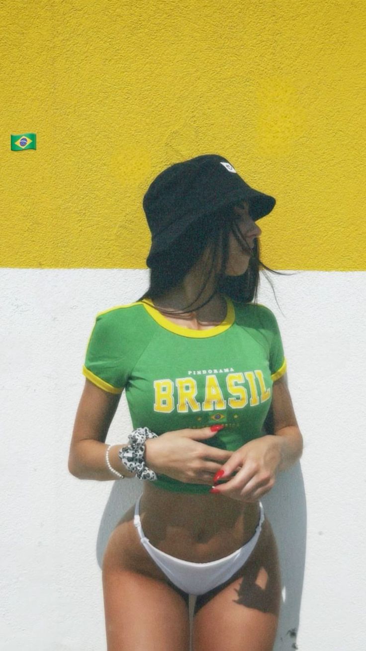 Blusa Cropped Feminino Brasil - Rio de Janeiro, Bordado Exclusivo